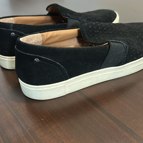 Frye and Co Peggy Perforated Black Suede Slip On Loafers Flats Women’s 8 Shoes - Picture 6 of 17